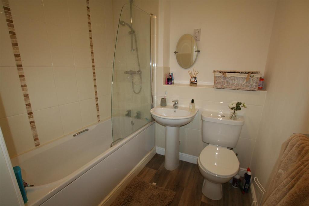 Meadowsuitehouse,5bathroom.JPG