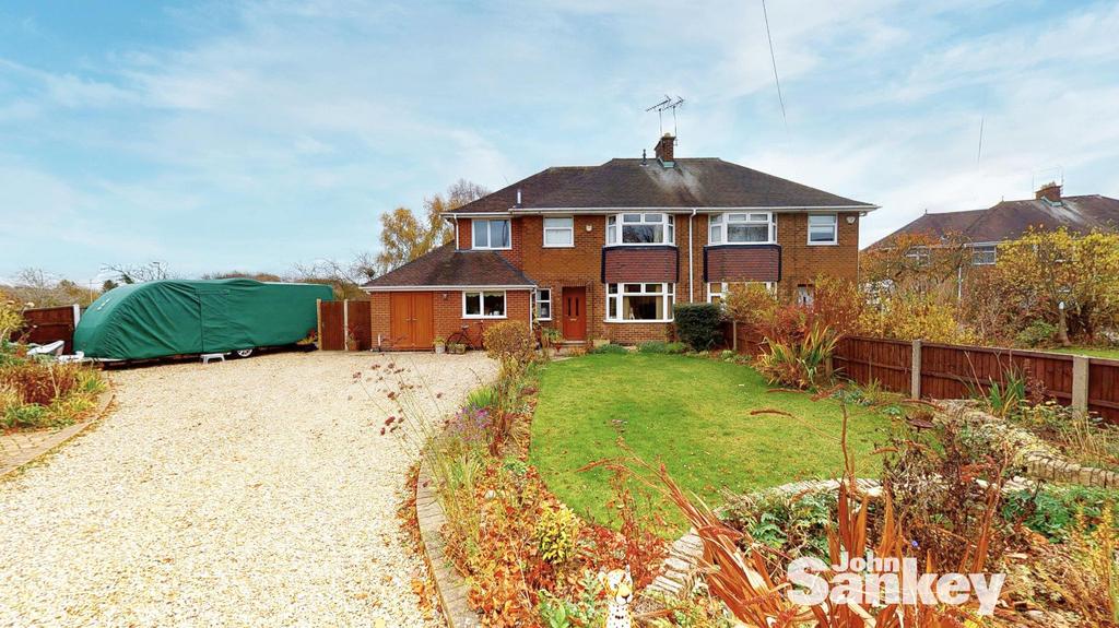 Ollerton Road, Edwinstowe, Mansfield 3 bed semidetached house £275,000