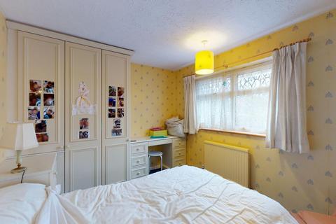 8 Crown Gardens, Canterbury, CT2 8LQ