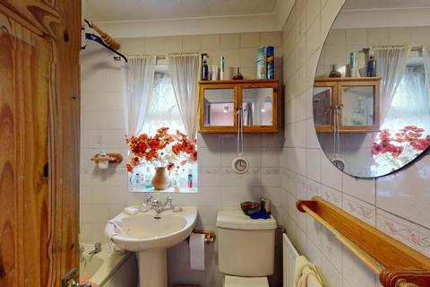 8 Crown Gardens, Canterbury, CT2 8LQ