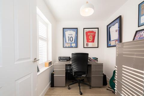 8 Halliday Close, Epsom, KT17 1AZ