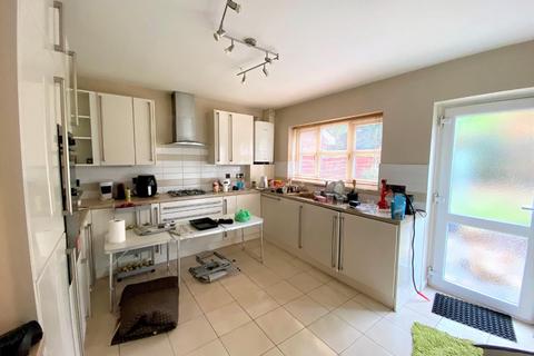 4 Copperbeech Close, Manchester, M22 4WP