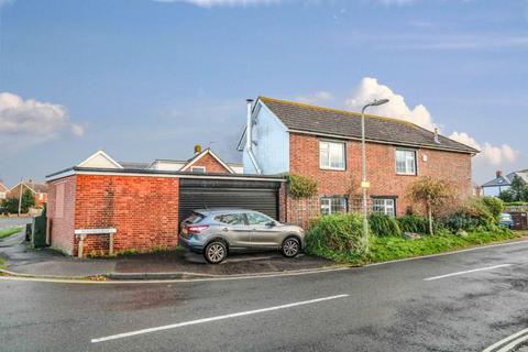1 Bound Lane, Hayling Island, PO11 9HU
