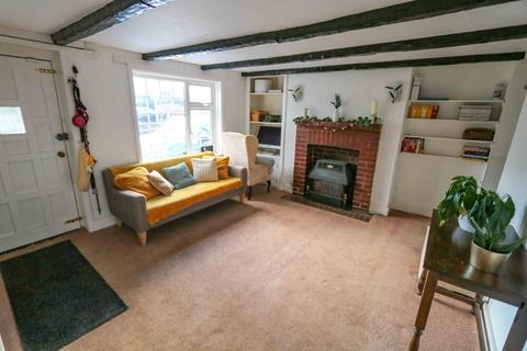 1 Bound Lane, Hayling Island, PO11 9HU