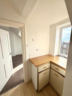 1 bedroom flat to rent, Northdown Road - Margate