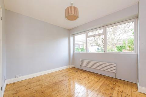 61 Perryfield Way, Richmond, TW10 7SL