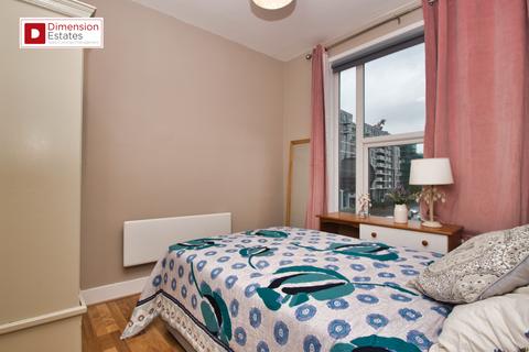 2 bedroom flat to rent, East India Dock Road, London, E14