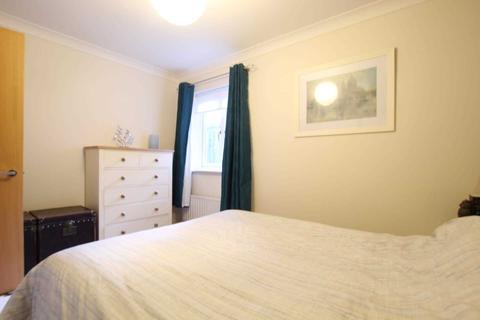 7 Blossom Road, Caversham, Reading, RG4 7AZ