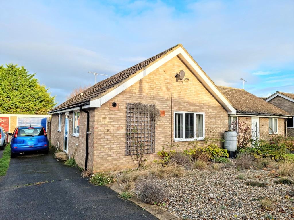 Clements Lane, Haverhill, Suffolk 2 bed semidetached bungalow £275,000