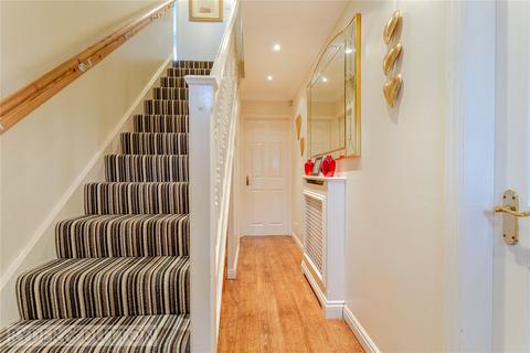 12 Bishopsgate Walk, Rochdale, OL16 4RR