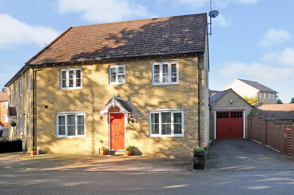 Norton Place, Ramsden Heath, Billericay, CM11 3 bed property £475,000