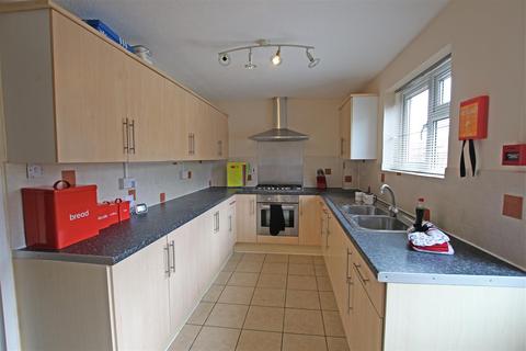 1 bedroom in a house share to rent - Elizabeth Walk, Northampton