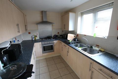 1 bedroom in a house share to rent - Elizabeth Walk, Northampton