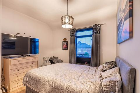 75 Avenue Road, Askern, Doncaster, DN6 0BG