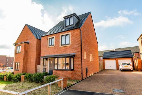 32 Balmoral Close, Northampton, NN5 4WA
