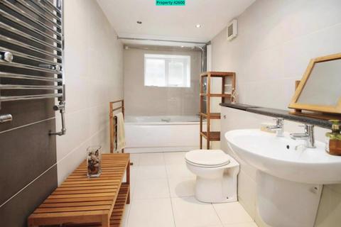 2 bedroom ground floor flat to rent, 54 Gledholt Road, Huddersfield, HD1 4HR