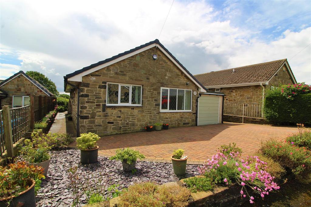 Westfield Avenue, Skelmanthorpe... 3 bed detached bungalow £375,000