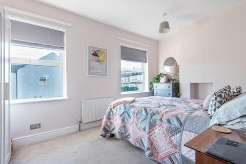 19 Enmore Avenue, London, SE25 5LG