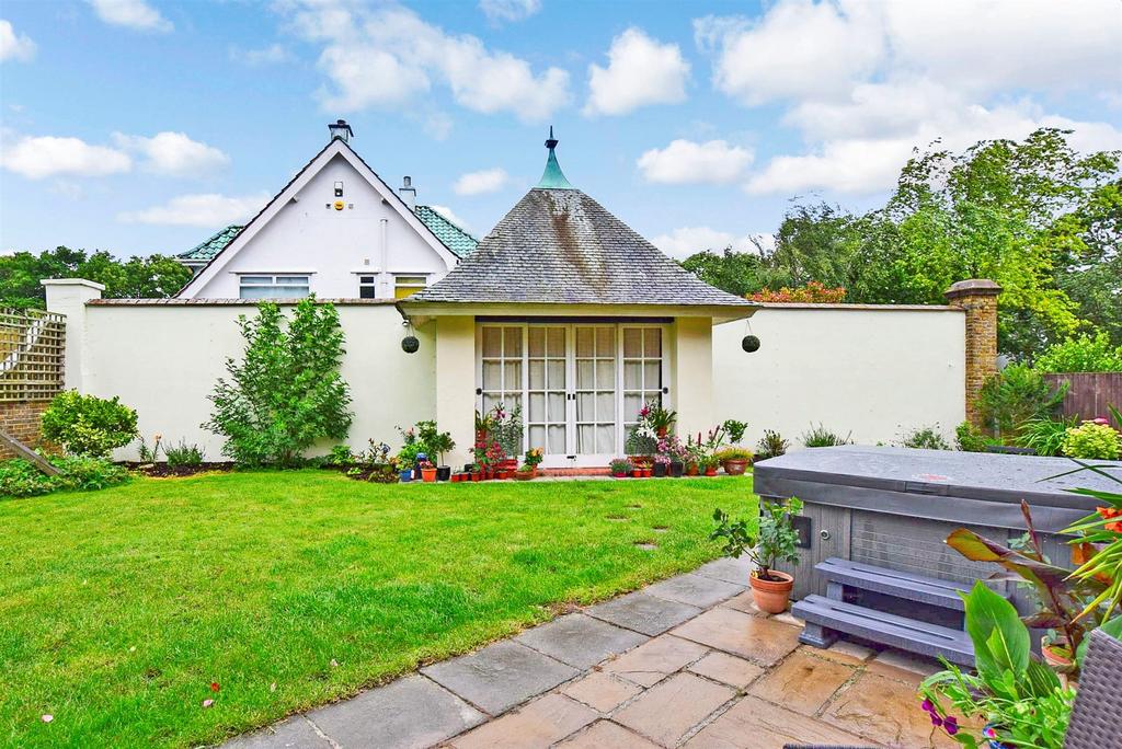 Summer House