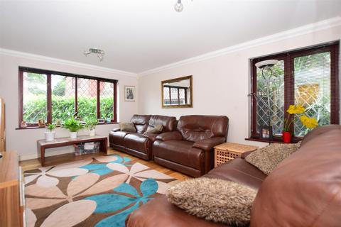5 bedroom detached house for sale, Worcester Grove, Broadstairs, Kent