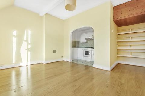 6, Manor Court Manor Drive, Surbiton, KT5 8NE