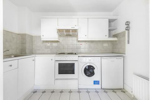 6, Manor Court Manor Drive, Surbiton, KT5 8NE