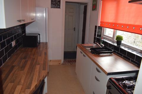 4 bedroom terraced house to rent - Guildford Street, Stoke-on-Trent ST4