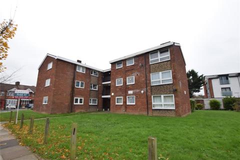 2 bedroom apartment for sale - Shepherds Close, Chadwell Heath, Romford, RM6