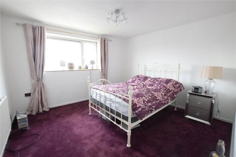 2 bedroom apartment for sale - Shepherds Close, Chadwell Heath, Romford, RM6