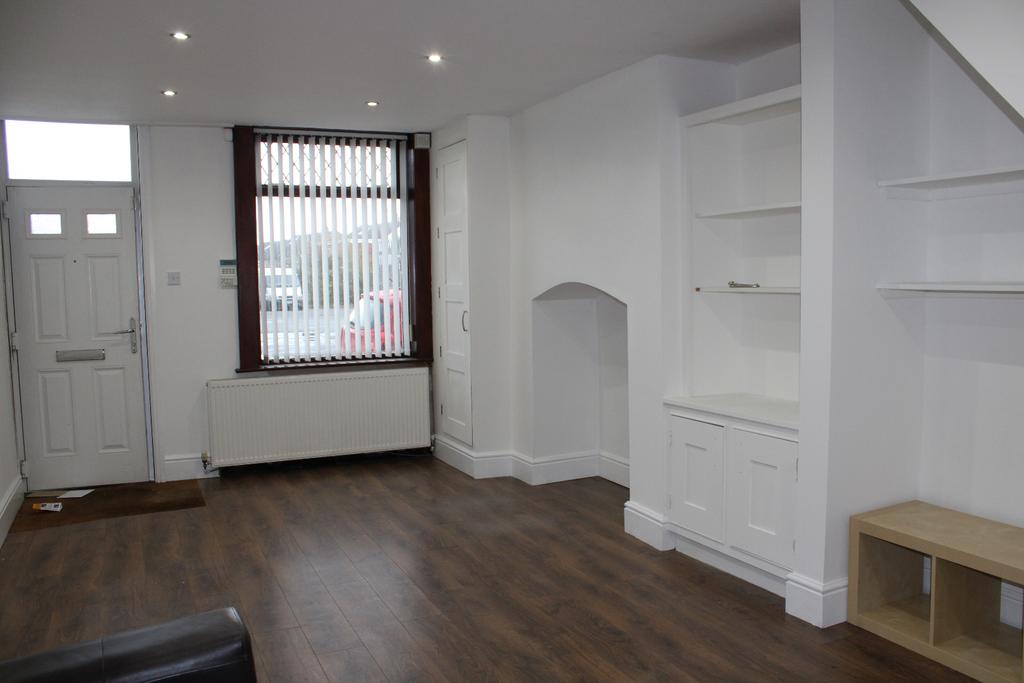 Tasker Terrace, Rainhill 2 bed terraced house £700 pcm (£162 pw)
