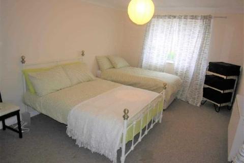 5 bedroom semi-detached house to rent - Hawkins Road, Wallisdown, Bournemouth