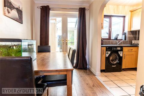 29 Averon Rise, Oldham, OL1 4NX
