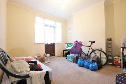 3 bedroom terraced house for sale, Sheringham Avenue, Manor Park, E12
