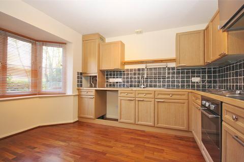 3 bedroom terraced house to rent, Heron Way, Ilminster, Somerset, TA19