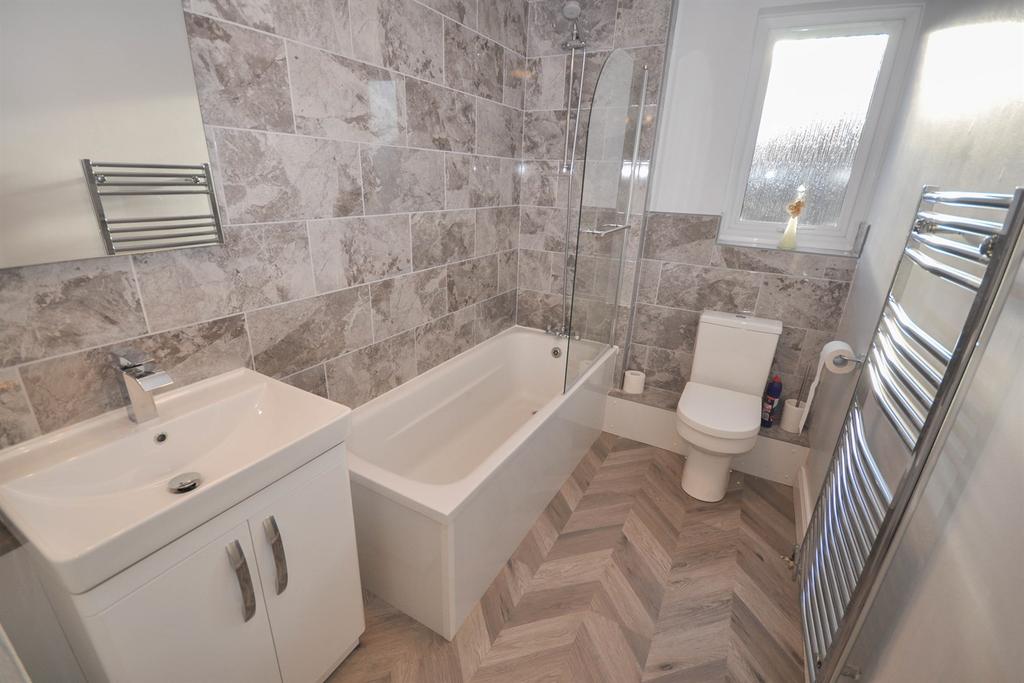 Bathroom/ WC