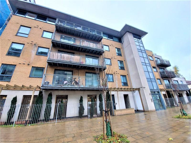 City Gate House 399 425 Eastern Avenue, Ilford, Essex. IG2 6BF 1 bed