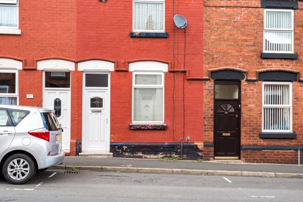 Grafton Street, St Helens, WA10 2 bed terraced house £75,000