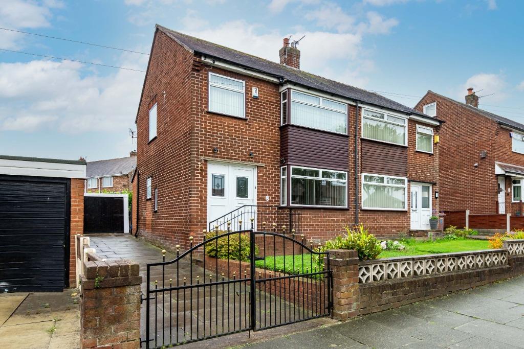 Nutgrove Hall Drive, St Helens, WA9 3 bed semidetached house £169,995