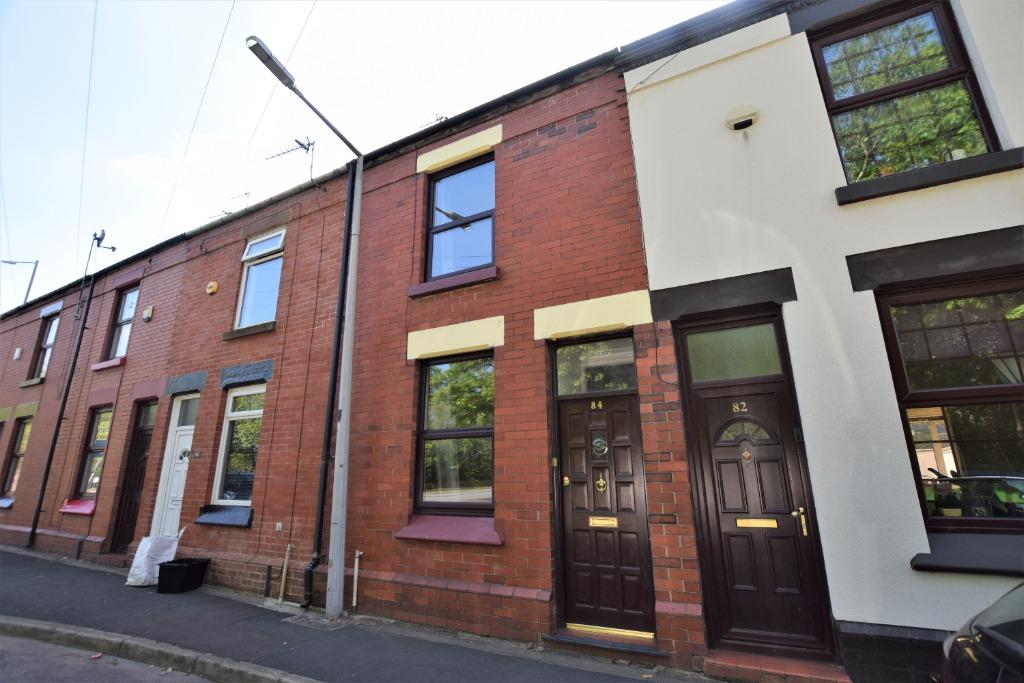 Waterdale Crescent, St Helens, WA9 2 bed terraced house £97,500