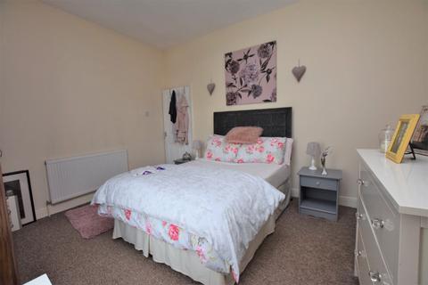 3 Bates Crescent, St Helens, WA10 3NL