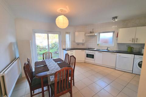 3 bedroom semi-detached house to rent, Orchard Crescent, Edgware, HA8