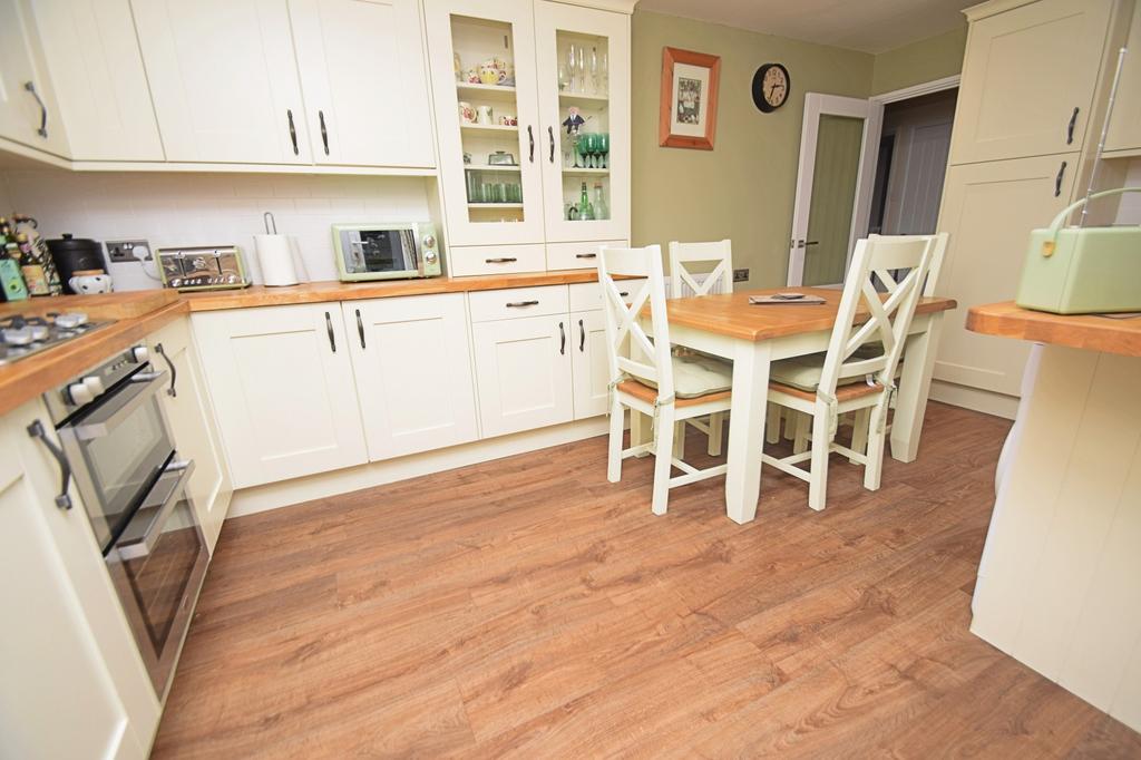 2-kitchen