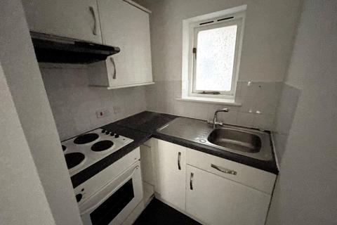 1 bedroom apartment to rent - Queens Road, East Grinstead, West Sussex, RH19