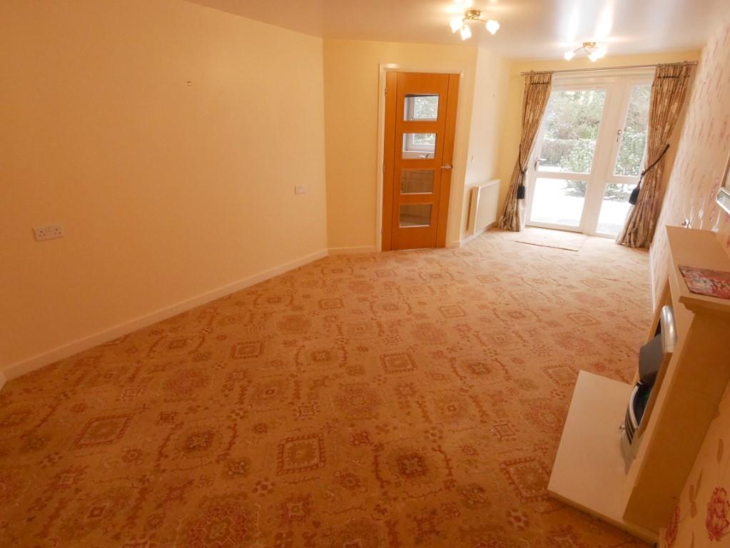 Flat 67 The Granary Mews, Dumfries, DG1 2 LU - Brai