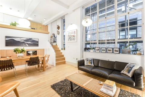 Flat 3, Priory House, 6 Friar Street, London, EC4V 5DT