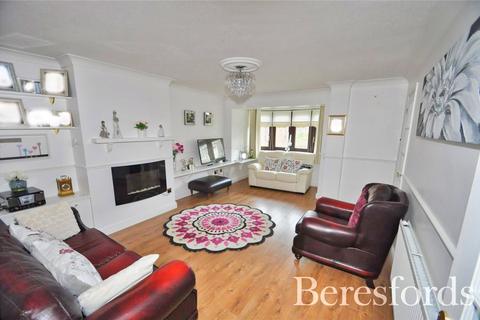 15 Flamingo Walk, Hornchurch, RM12 5QP
