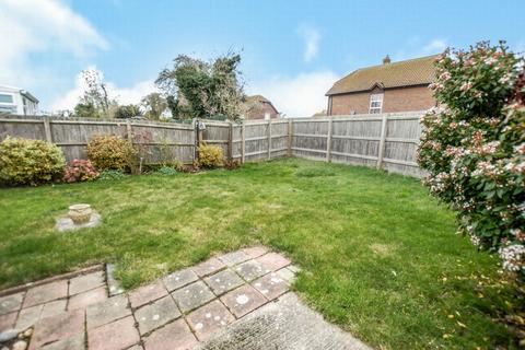 20 Grebe Crescent, Hythe, CT21 6QW
