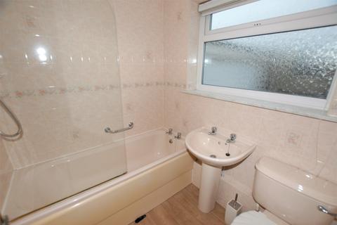 20 Grebe Crescent, Hythe, CT21 6QW