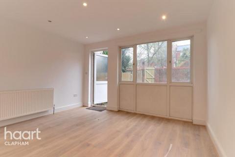 4 bedroom townhouse to rent, Bowland Road, London