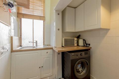 4/1 Anchorfield, Edinburgh, EH6 4JG